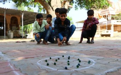Typical marble arrangement for play